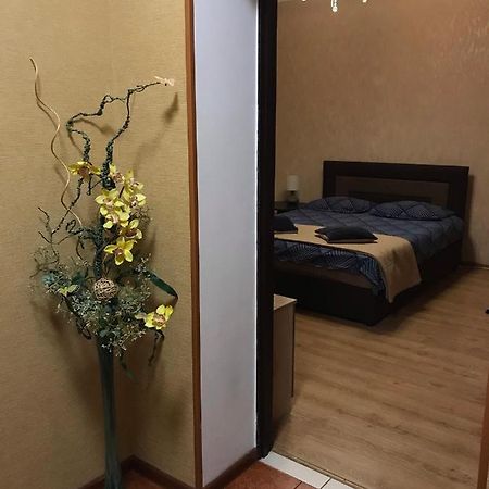 Rent Apartment In The Center Of Tjernihiv Eksteriør billede