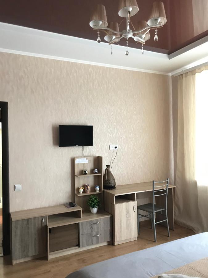 Rent Apartment In The Center Of Tjernihiv Eksteriør billede
